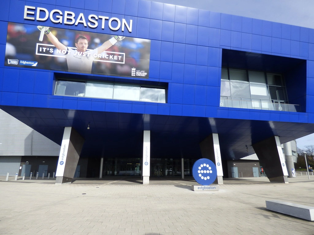 DOMESTIC & COMMERCIAL ELECTRICIANS IN EDGBASTON