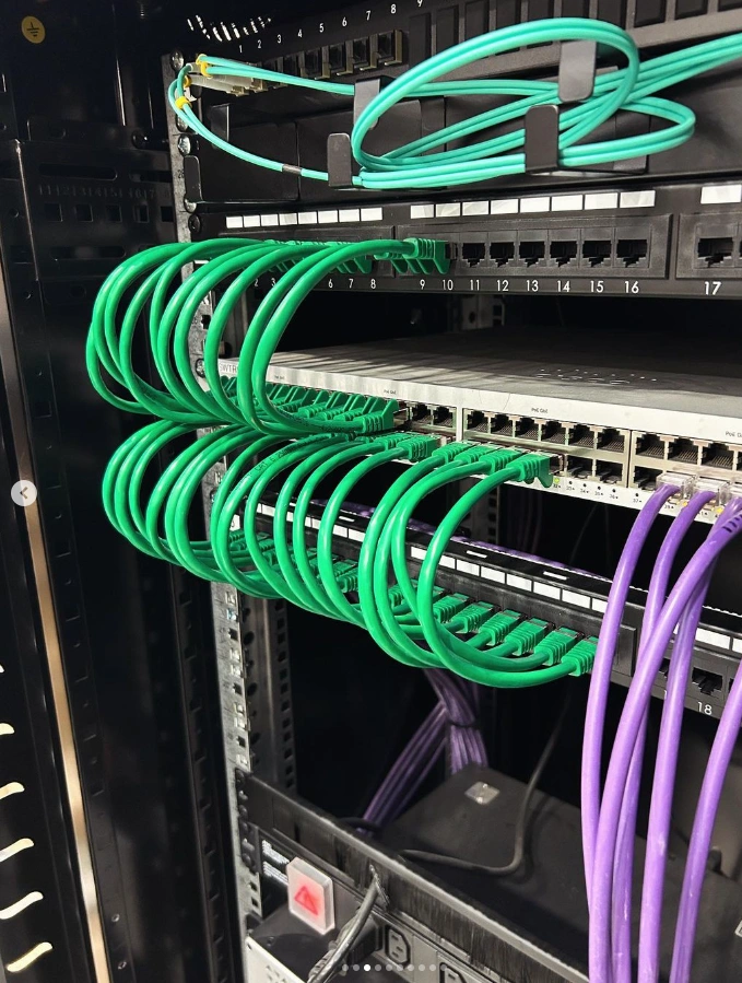 An image of wiring.